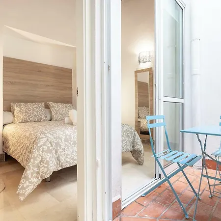 Pasaje De Amores Der - Descanso En Casa Y Vida Cultural Y Monumentos 4 Px Siviglia