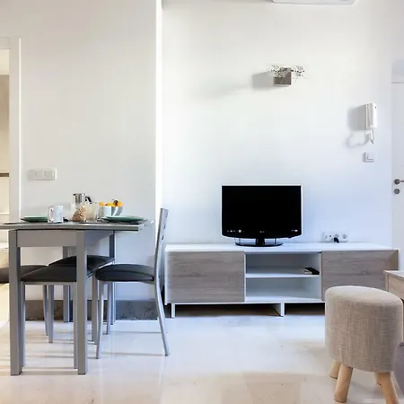 Pasaje De Amores Der - Descanso En Casa Y Vida Cultural Y Monumentos 4 Px Apartment Sevilla